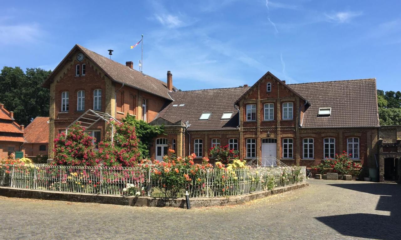 Gutshof Eucken Hotel Algermissen Bagian luar foto